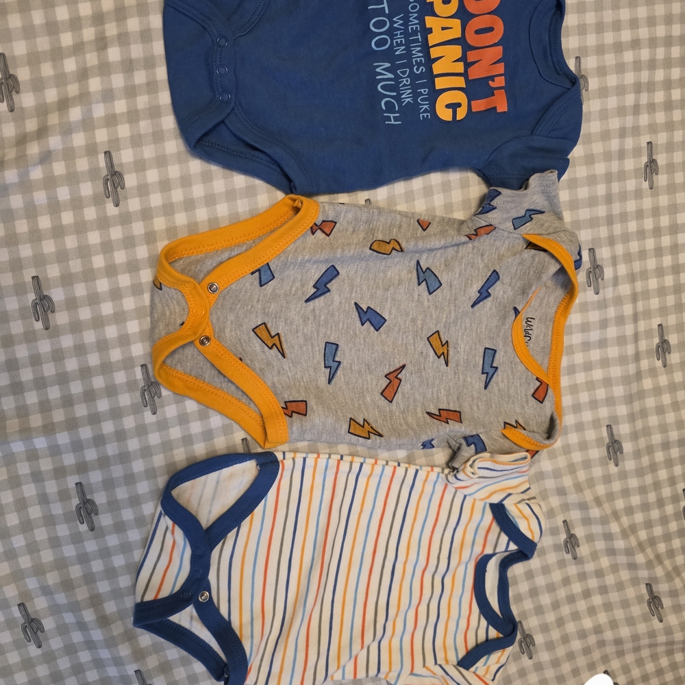Unbranded Kids Blue & Gray Lightning One-Piece Bodysuit Set